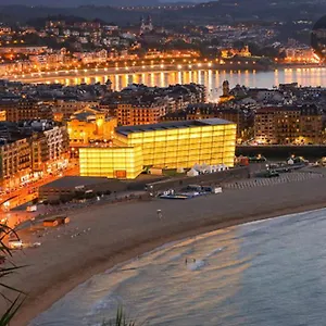 Magnifica Swit Sama , Saint-Sébastien Espagne