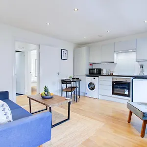  Apartment Wonderful Two-bedroom United Kingdom