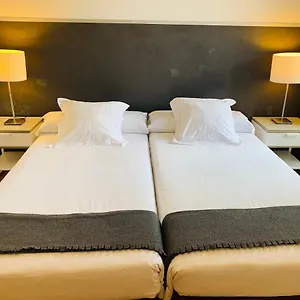  Apartment Super Balmes Spain